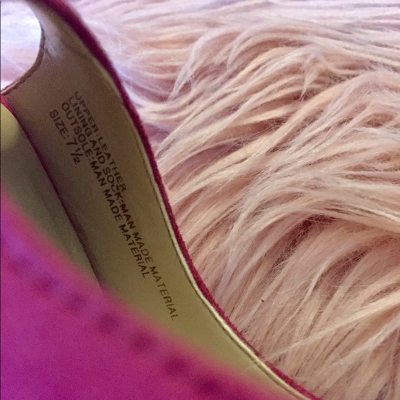 INC INTERNATIONAL CONCEPTS BRIGHT PINK PUMPS - Picture 6 of 6